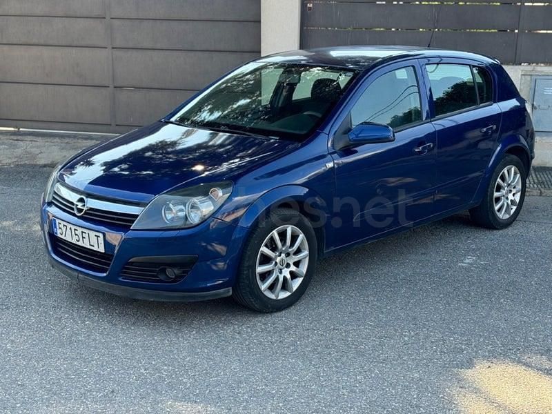 Usado Opel Astra Sport 105 HP (77 kW) 2007 Azul Sedan