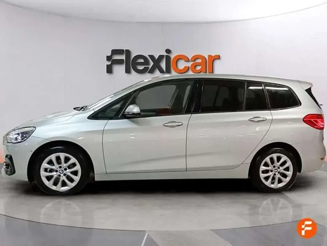 Używany BMW 218 140 KM (102 kW) 2020 Szary Minivan
