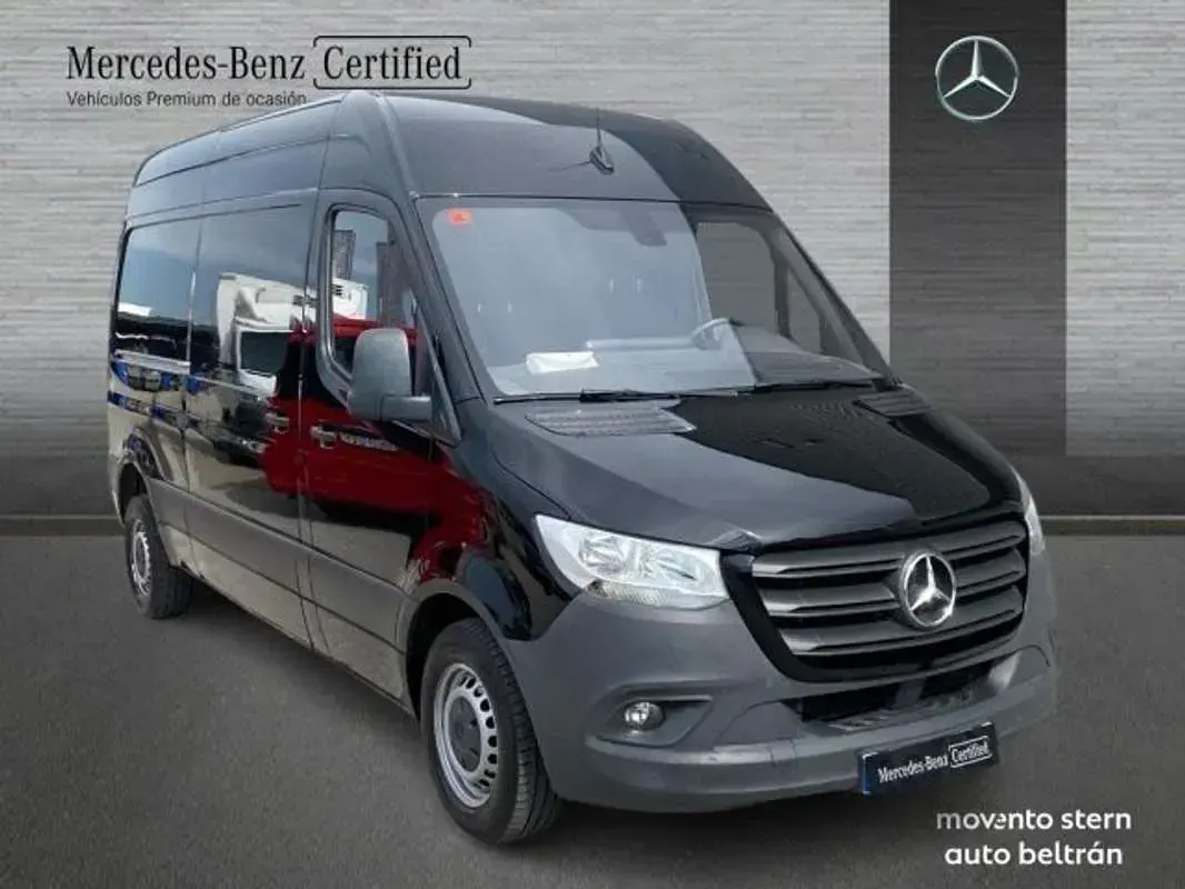 Usado Mercedes Sprinter 114 CV (83 kW) 2023 Negro Van