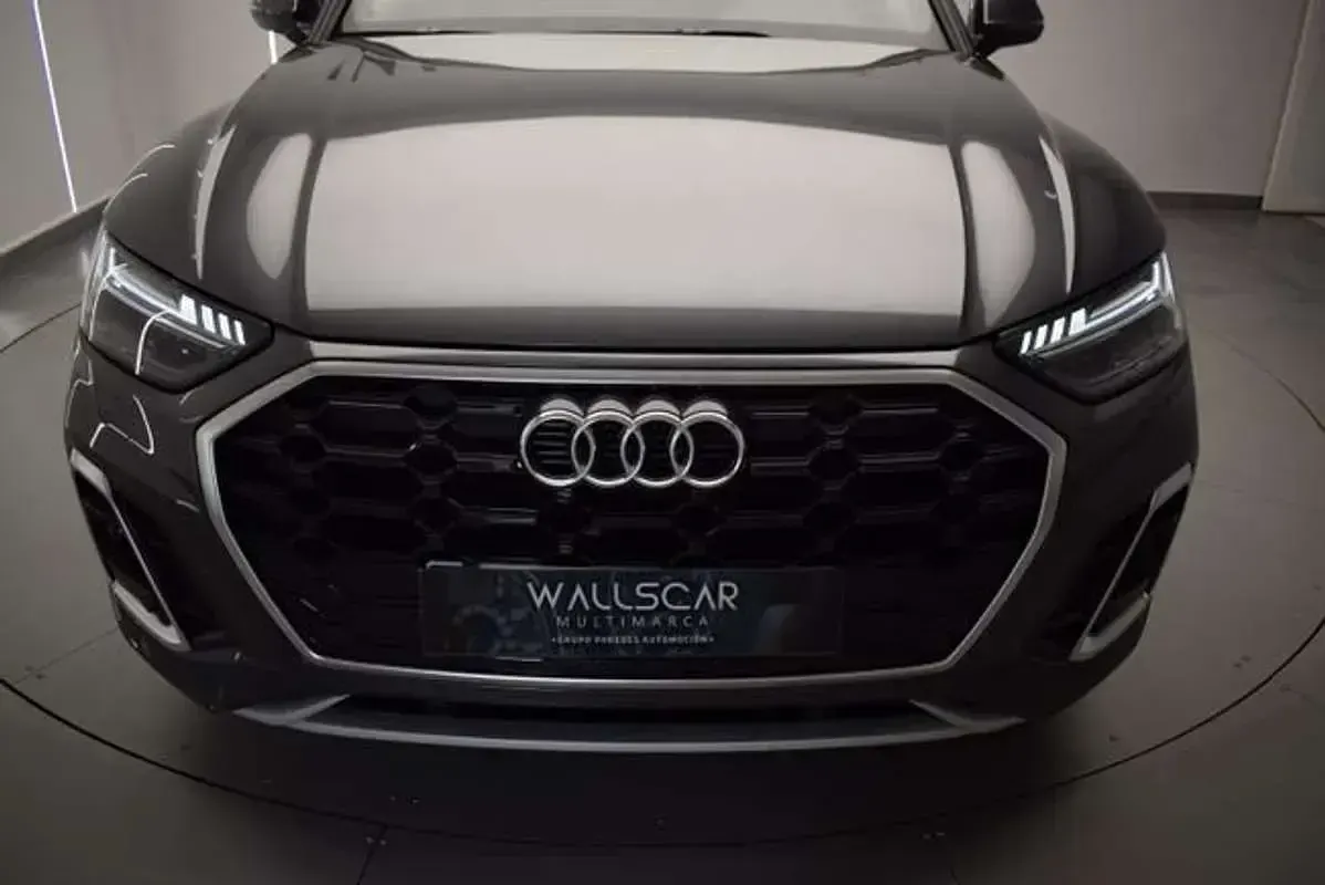 Usado Audi Q5 S-Line 163 HP (119 kW) 2024 Cinzento SUV