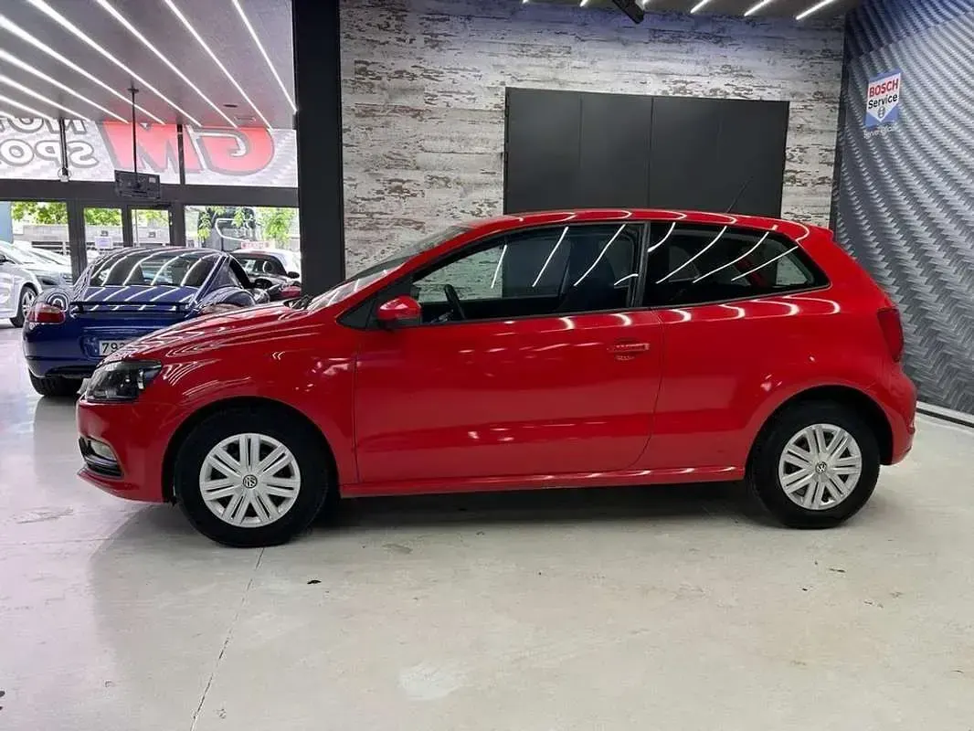 Usado VW Polo Advance 75 CV (55 kW) 2014 Rojo Utilitario