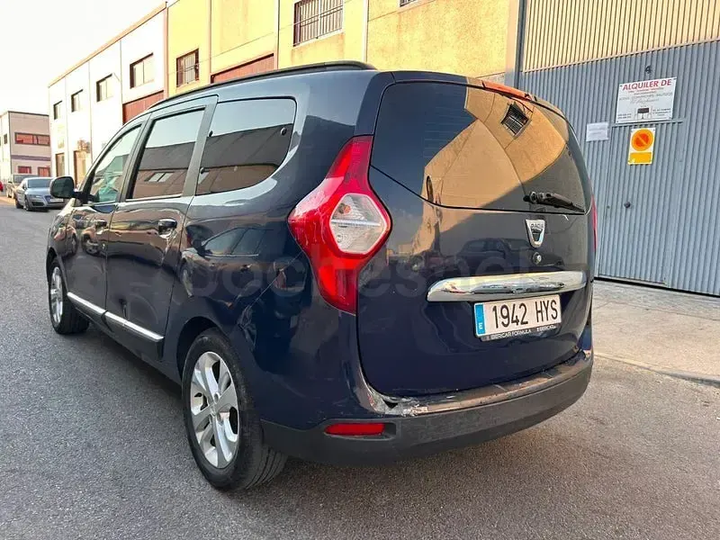 Usado Dacia Lodgy Ambiance 90 CV (66 kW) 2014 Azul Monovolumen