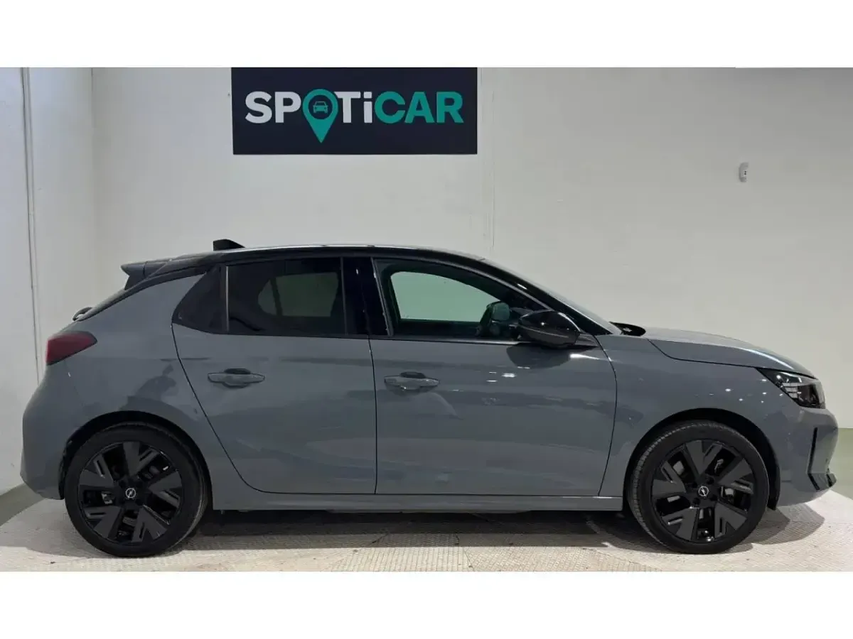 Usado Opel Corsa-e 100 kW (136 CV) 2023 Gris Utilitario