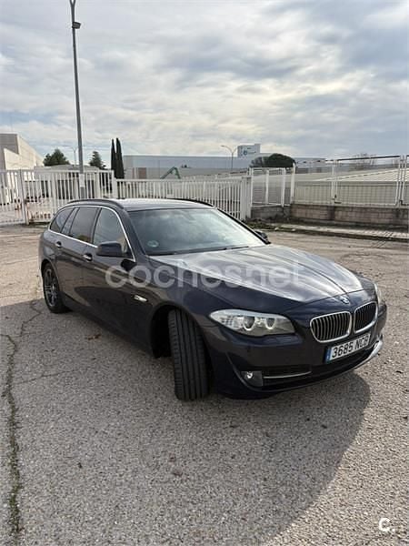 Usado BMW 520 184 CV (135 kW) 2012 Azul Familiar