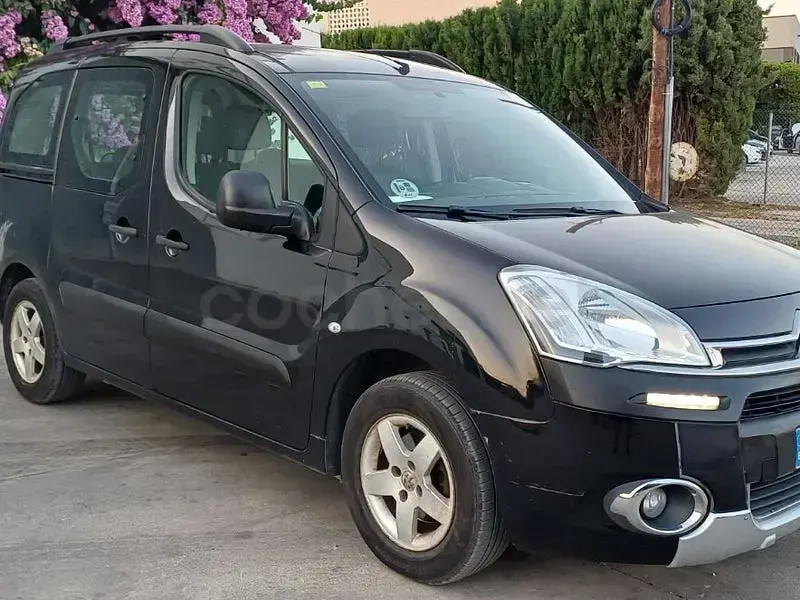 Usado Citroën Berlingo Seduction 75 CV (55 kW) 2013 Negro Monovolumen