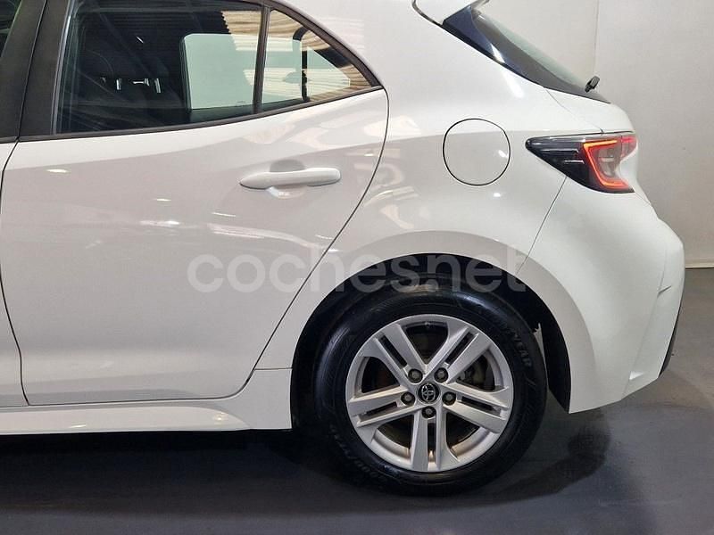 Usado Toyota Corolla Business Edition 122 CV (89 kW) 2020 Blanco Berlina