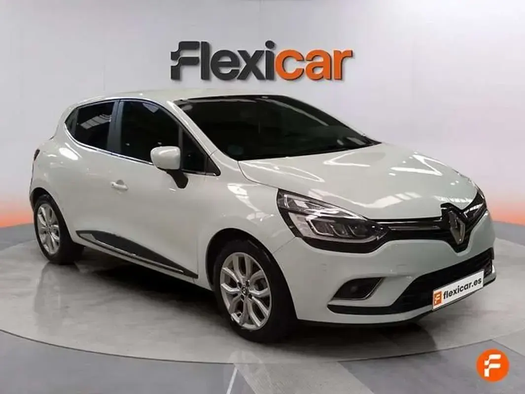 Usado Renault Clio IV LIMITED 90 CV (66 kW) 2019 Blanco Berlina