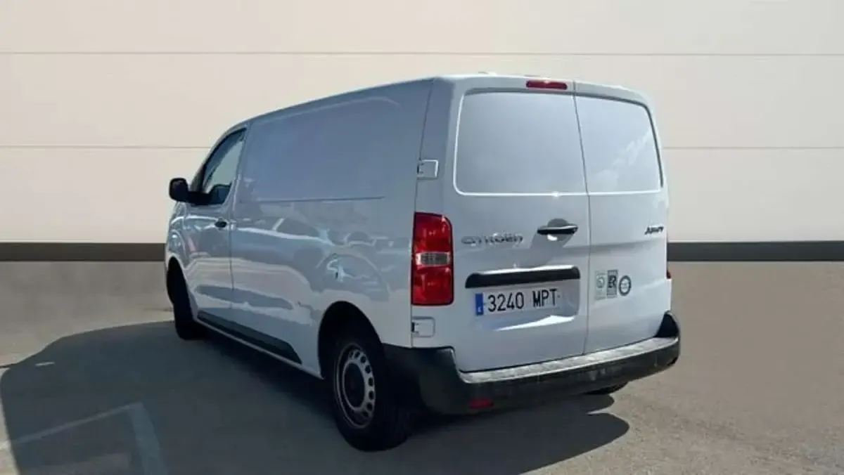 Usado Citroën Jumpy 120 CV (88 kW) 2024 Blanco Monovolumen