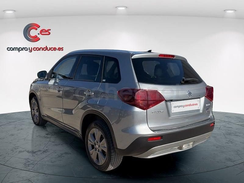 Begagnad Suzuki Vitara 116 HK (85 kW) 2022 Grå SUV