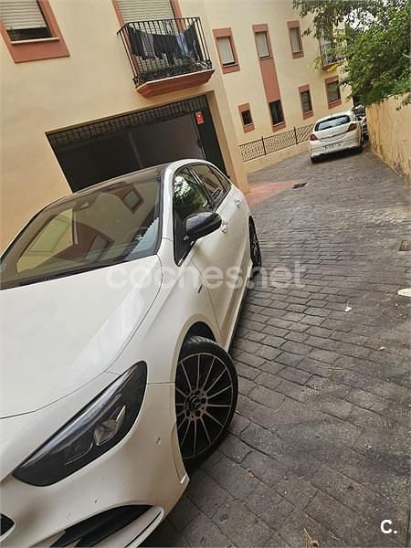 Usado Mercedes B180 136 CV (100 kW) 2021 Blanco Monovolumen