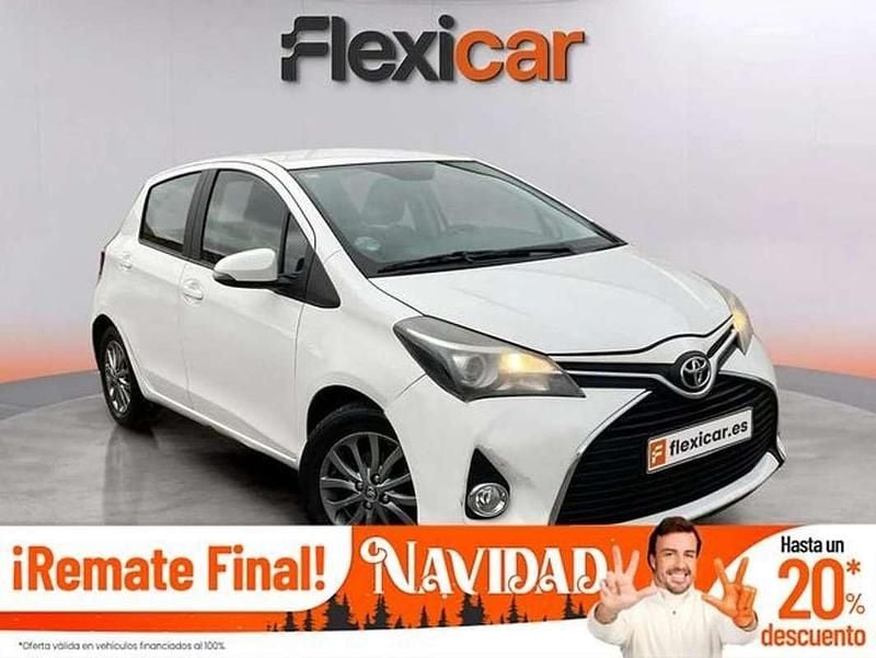 Blanco Usado 2016 Toyota Yaris Active Utilitario | 9990 € (Precio justo) - Imagen 1/4