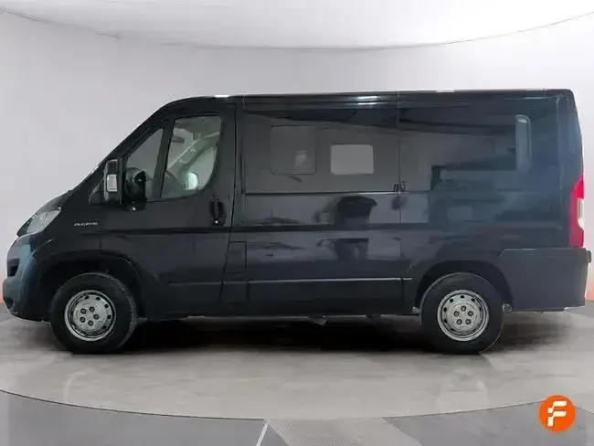 Usado Fiat Ducato 150 CV (110 kW) 2018 Azul Van