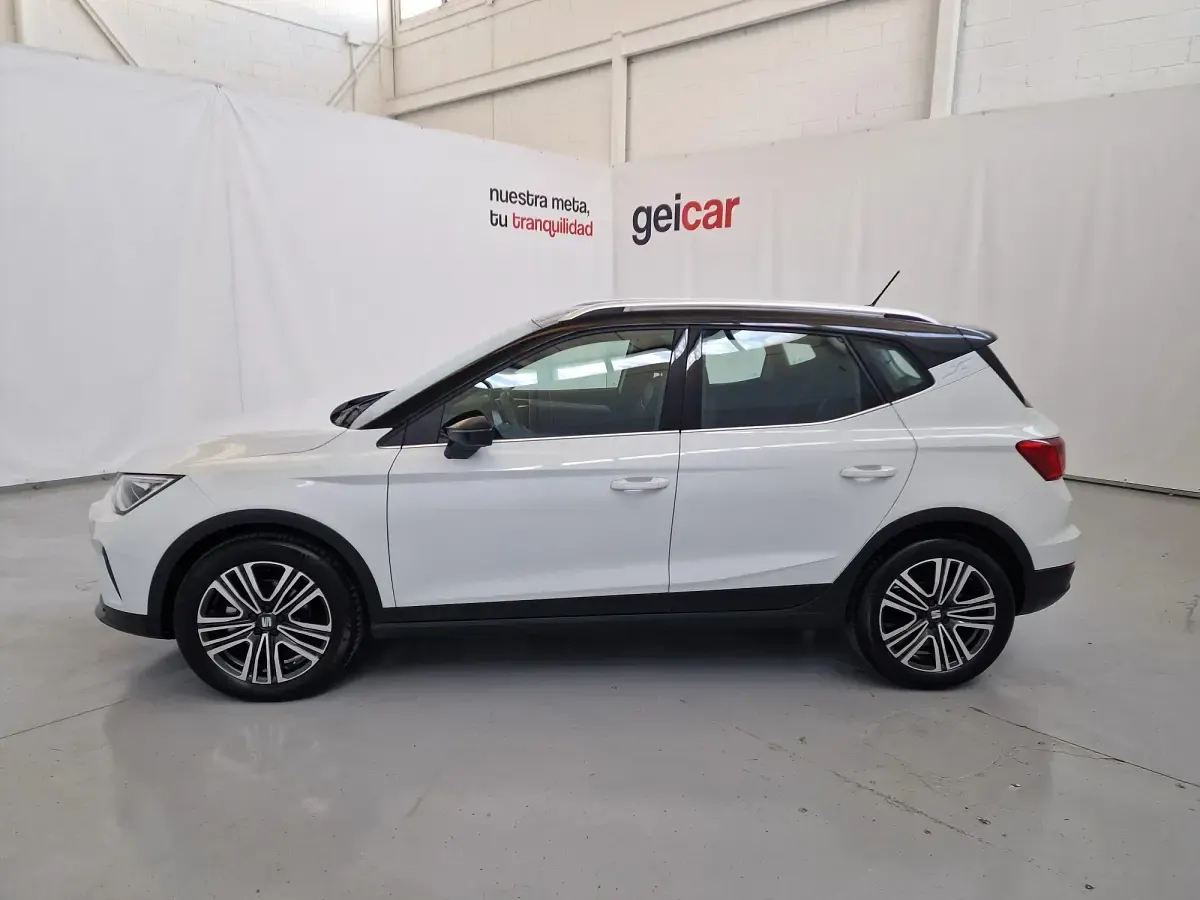 Usado Seat Arona FR 115 CV (84 kW) 2025 Blanco SUV