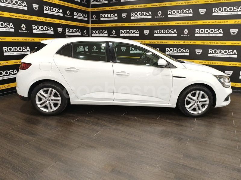 Usado Renault Mégane IV Business 115 CV (84 kW) 2019 Blanco Berlina