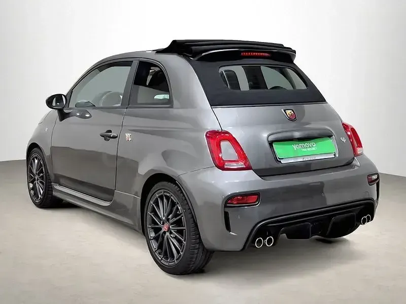 Usado Abarth 695C 182 CV (133 kW) 2023 Gris Descapotable