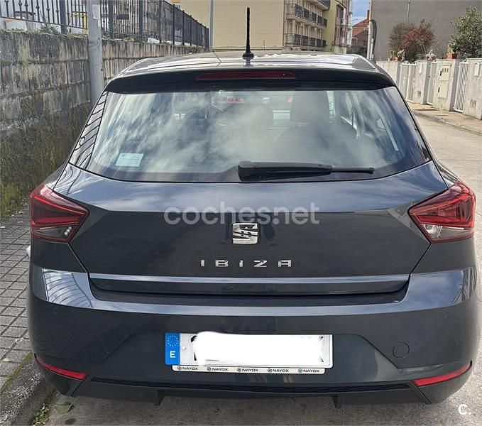 Usado Seat Ibiza Style 95 CV (69 kW) 2019 Negro Utilitario