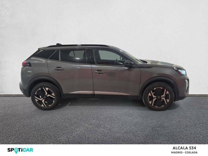 Usado Peugeot 2008 Allure 100 CV (73 kW) 2024 Gris SUV