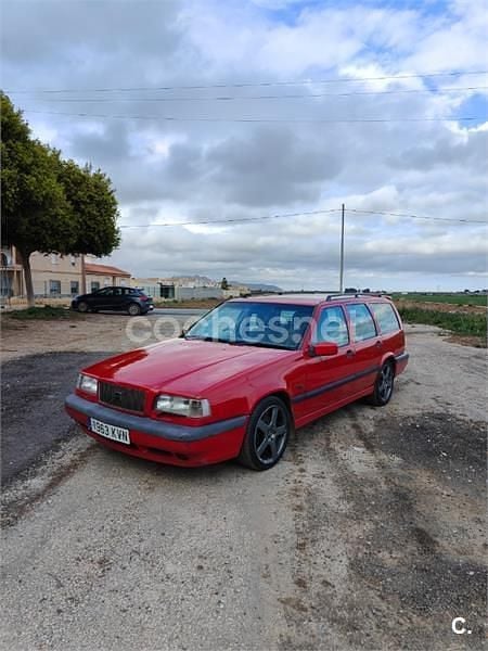 Usado Volvo 850 240 CV (176 kW) 1995 Rojo Familiar