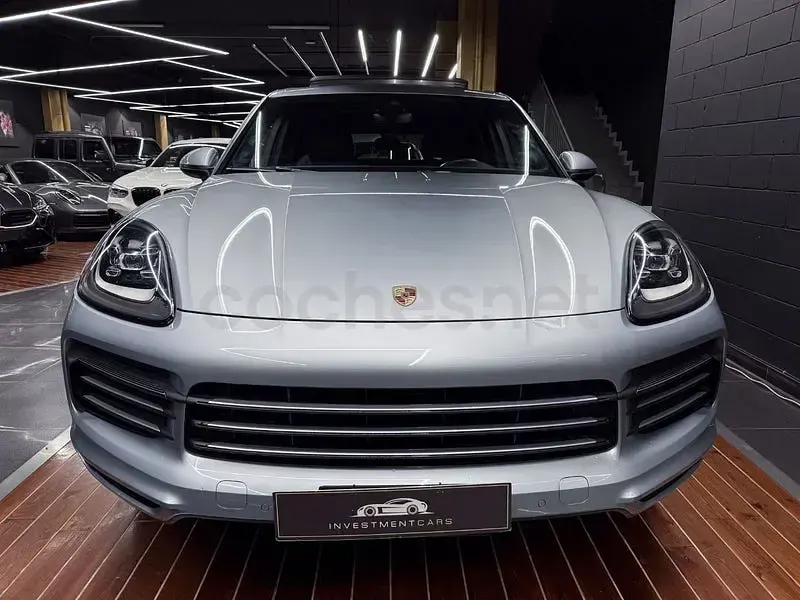 Usado Porsche Cayenne E-Hybrid 462 CV (339 kW) 2020 Gris / plata SUV