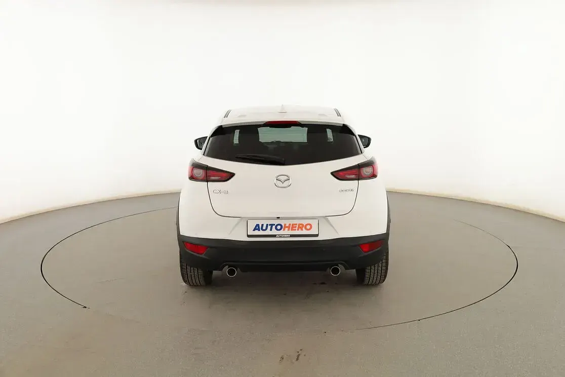 Usado Mazda CX-3 121 CV (88 kW) 2021 Blanco SUV