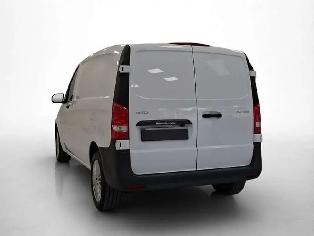 Usado Mercedes Vito 136 CV (100 kW) 2025 Blanco Van