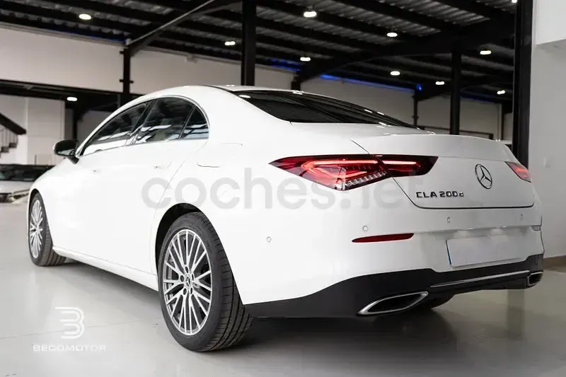 Usado Mercedes CLA200 150 CV (110 kW) 2021 Blanco Berlina
