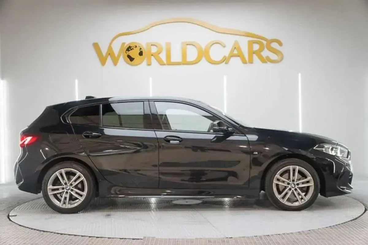Usado BMW 116 122 CV (89 kW) 2024 Negro Utilitario