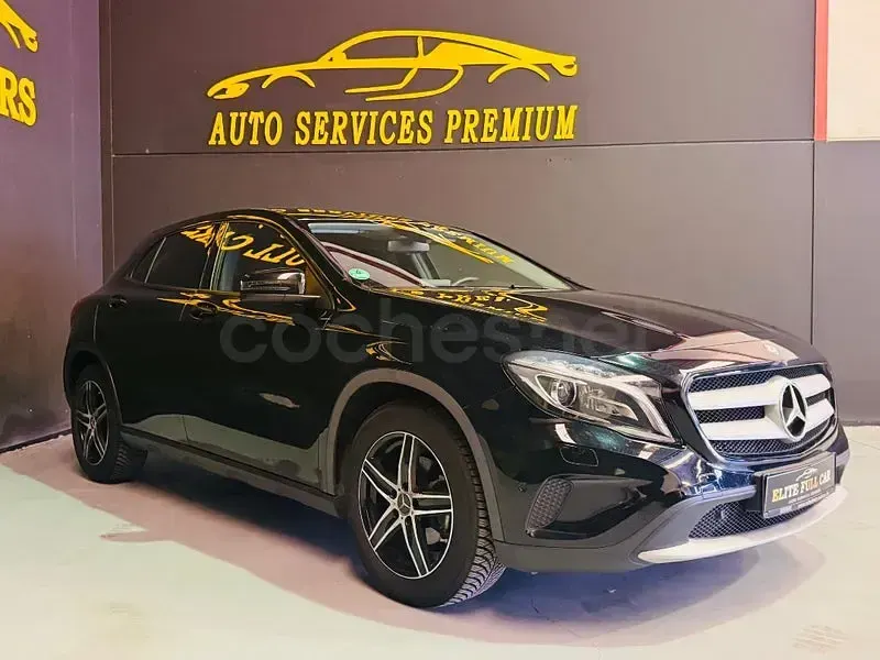 Usado Mercedes GLA220 Style 177 CV (130 kW) 2016 Negro SUV