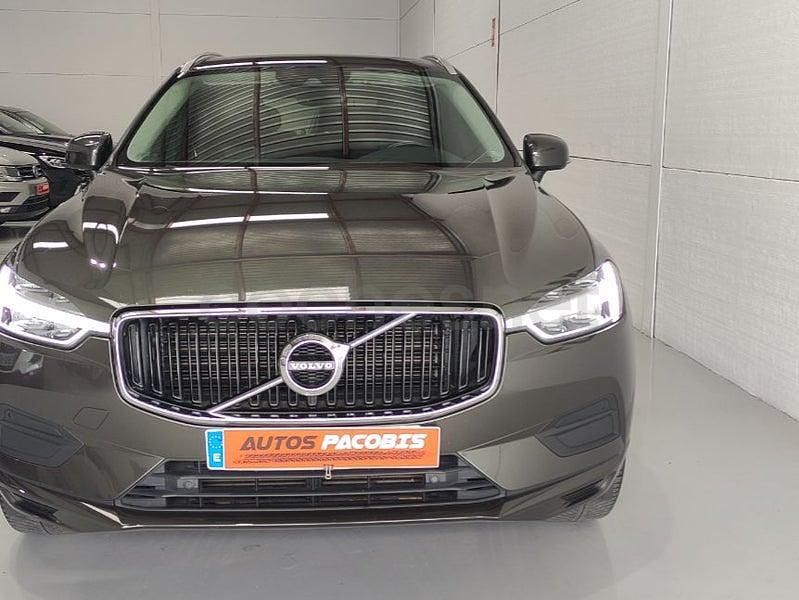 Usado Volvo XC60 Momentum 190 CV (139 kW) 2019 Gris / plata SUV