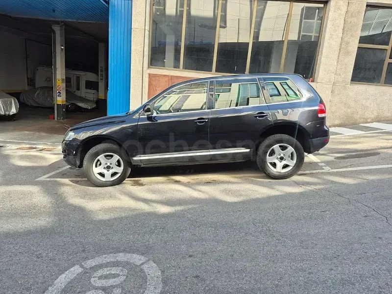 Usado VW Touareg R 174 CV (127 kW) 2006 Negro SUV