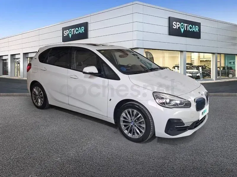 Usado BMW 225 Active Tourer iPerformance 224 CV (164 kW) 2018 Blanco Monovolumen