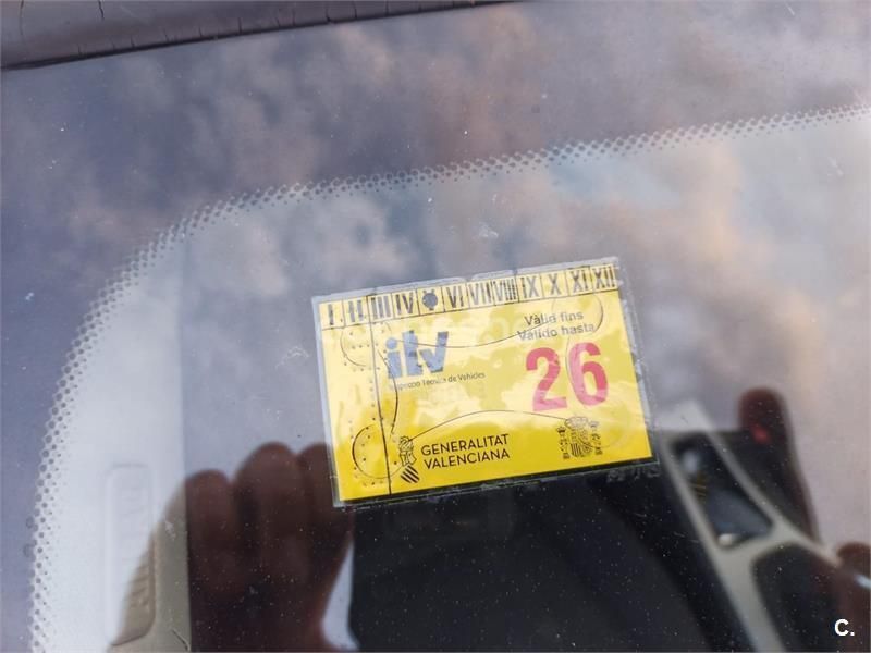 Usado BMW 318 129 CV (94 kW) 2008 Azul Familiar