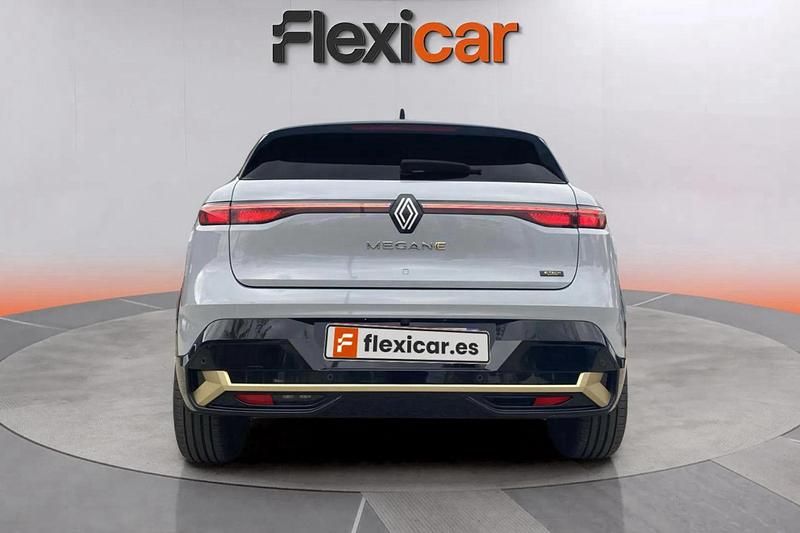 Usado Renault Megane E-Tech Techno 160 kW (218 CV) 2023 Gris Berlina