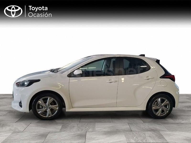 Usado Toyota Yaris Hybrid Active 116 CV (85 kW) 2025 Blanco Berlina