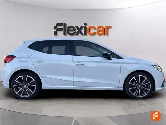 Usado Seat Ibiza FR 150 CV (110 kW) 2024 Blanco Utilitario