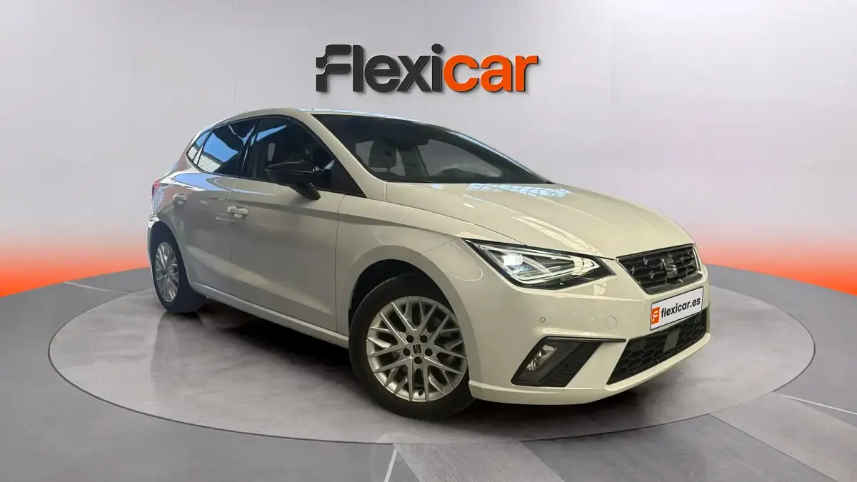 Usado Seat Ibiza FR 110 CV (80 kW) 2023 Utilitario