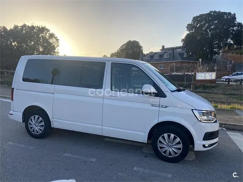 Usado VW Caravelle 102 CV (75 kW) 2017 Blanco Van