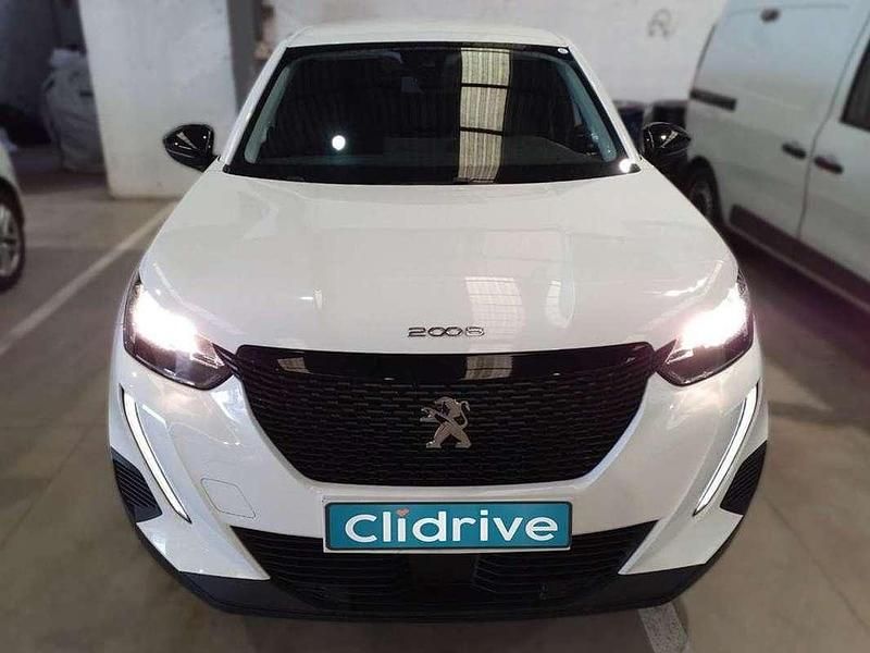 Usado Peugeot 2008 Active 110 CV (80 kW) 2022 Blanco SUV
