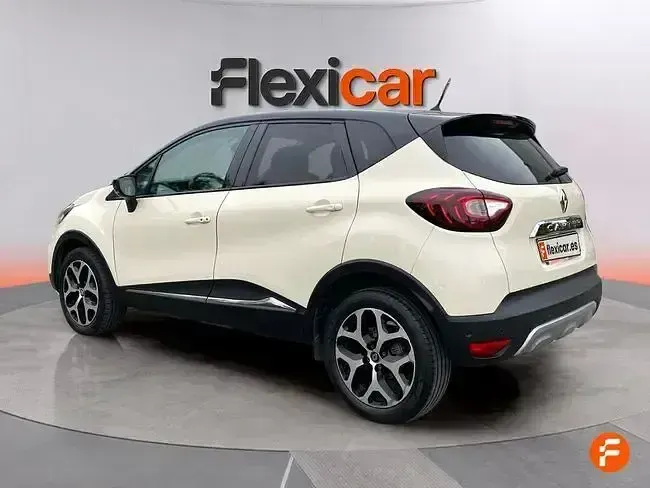 Usado Renault Captur LIMITED 120 CV (88 kW) 2018 Beige SUV