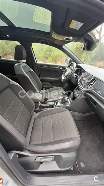 Usado VW T-Roc Sportline 150 CV (110 kW) 2020 Gris / plata SUV