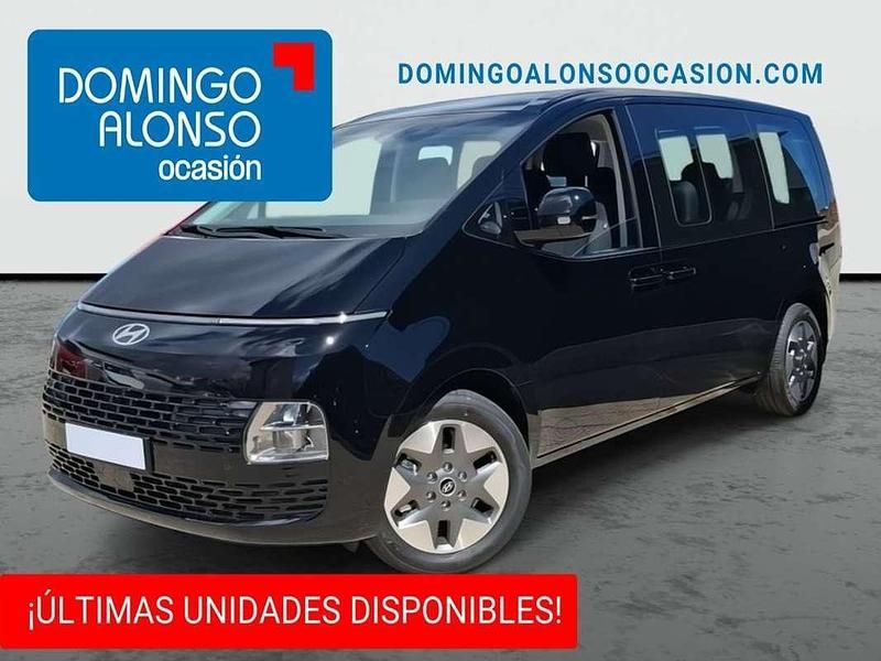 Negro Nuevo 2025 Hyundai Staria Van | 41.990 € (Precio justo) - Imagen 1/4