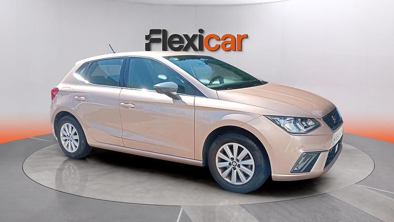 Usado Seat Ibiza Style 115 CV (84 kW) 2018 Gris Utilitario