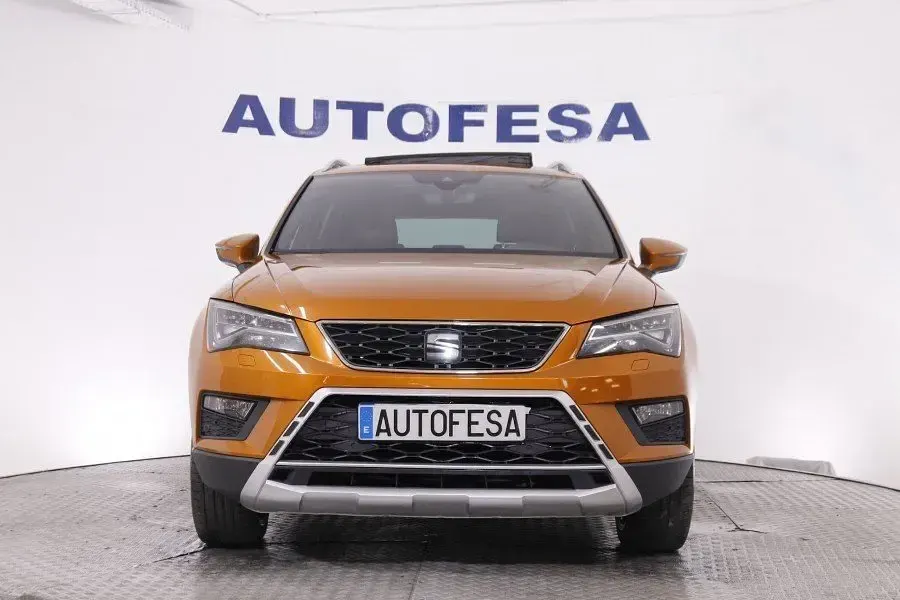 Usado Seat Ateca 4Drive 190 CV (139 kW) 2017 Naranja SUV