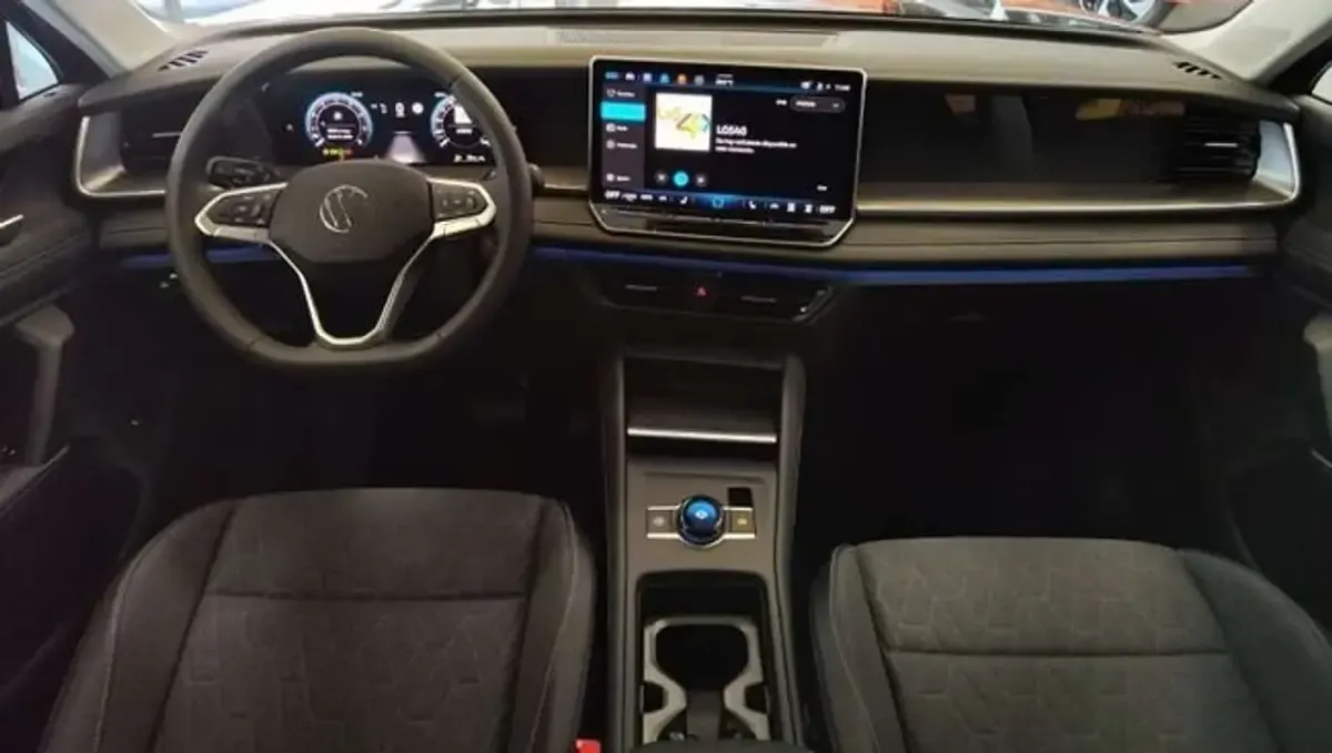Usado VW Tayron 150 CV (110 kW) 2025 Gris SUV