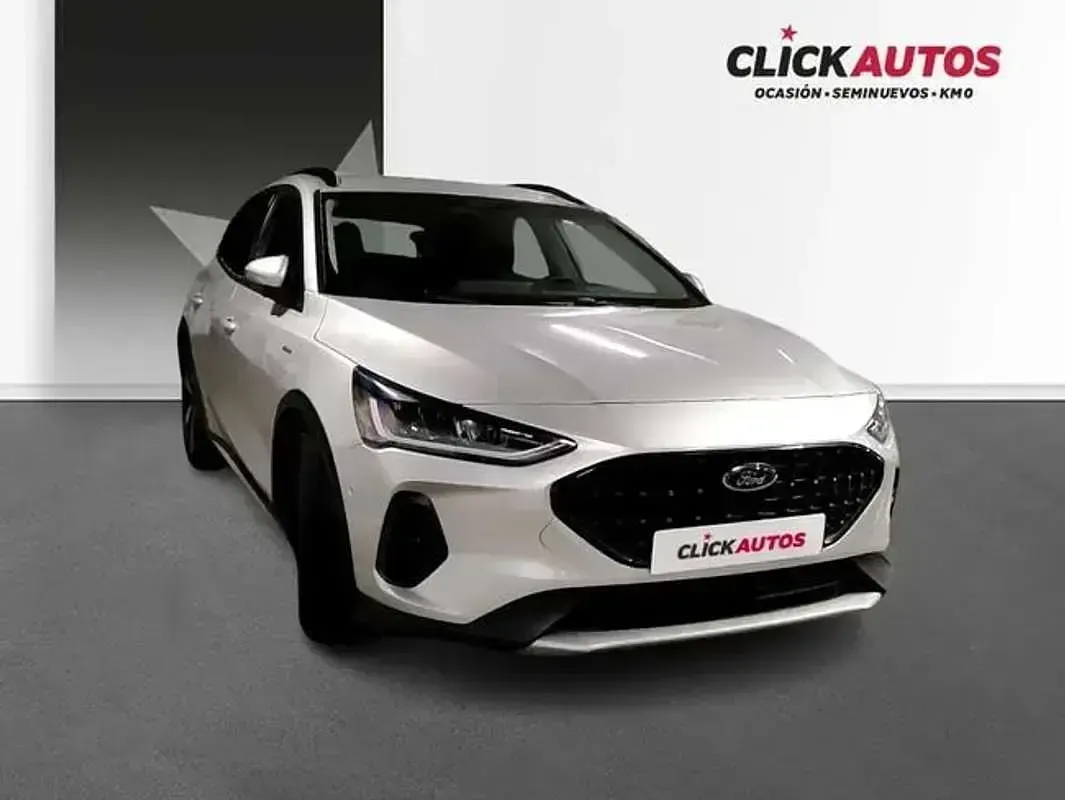 Usado Ford Focus Active 126 CV (92 kW) 2024 Gris Berlina