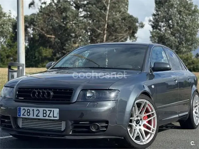 Usado Audi A4 163 CV (119 kW) 2002 Gris / plata Berlina