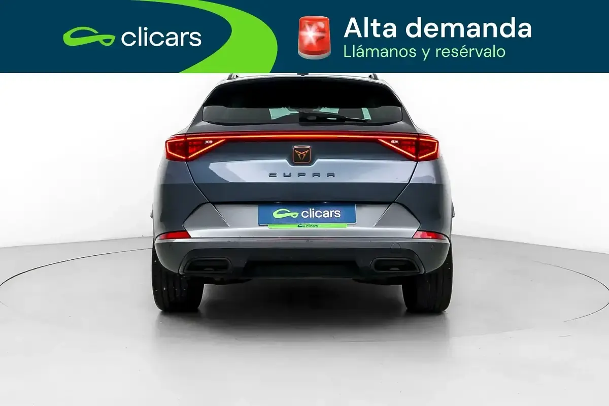 Usado Cupra Formentor 150 CV (110 kW) 2023 Gris / plata SUV