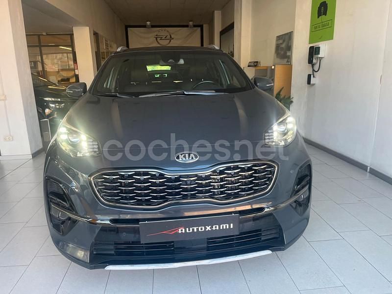 Usado Kia Sportage GT-Line 136 CV (100 kW) 2019 Gris / plata SUV
