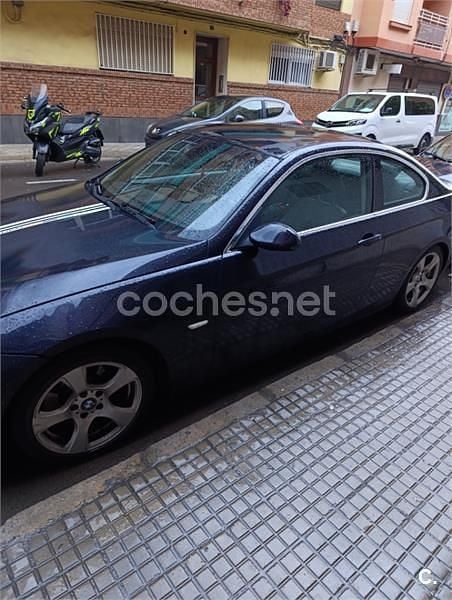 Usado BMW 325 218 CV (160 kW) 2006 Azul Coupe