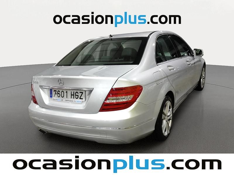 Usado Mercedes C200 136 CV (100 kW) 2011 Gris plata Berlina